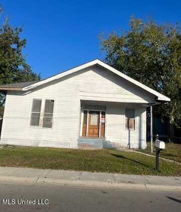 226 Reynoir Street, Biloxi, MS 39530