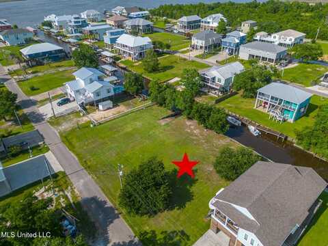 77 Good Street, Bay Saint Louis, MS 39520