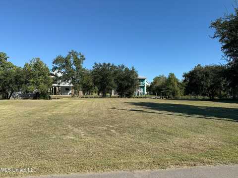 77 Good Street, Bay Saint Louis, MS 39520