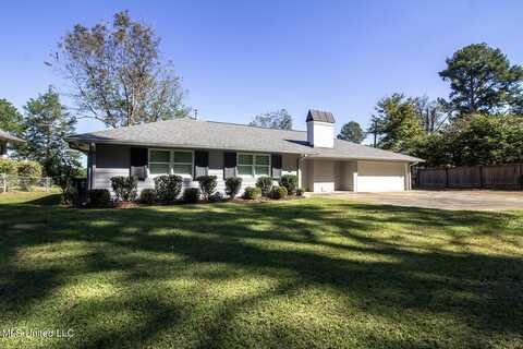 624 Lake Cavalier Road, Madison, MS 39110