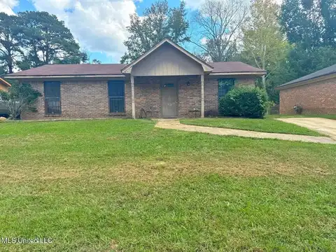 1720 Brookhollow Circle, Jackson, MS 39212