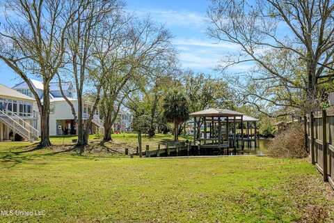 715 St Mary Street, Pascagoula, MS 39581