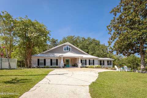 1802 Stuart Avenue, Ocean Springs, MS 39564