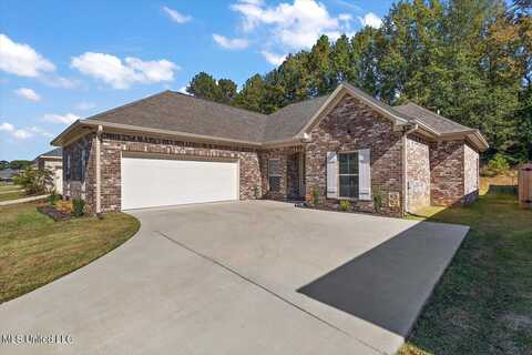 135 Ashley Park Dr, Byram, MS 39272