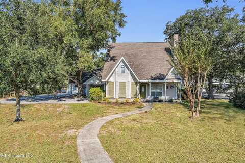 723 Old Spanish Trail, Bay Saint Louis, MS 39520