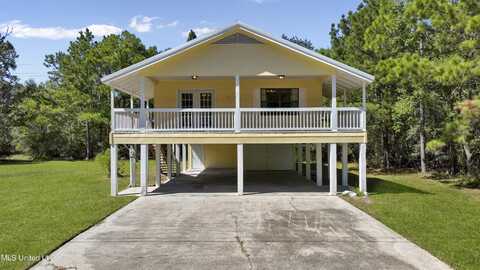 10029 Yazoo Street, Bay Saint Louis, MS 39520