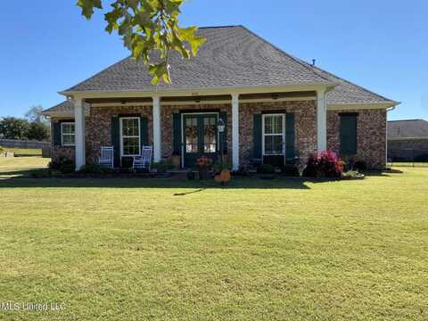 4935 Pleasant Breeze Drive, Olive Branch, MS 38654