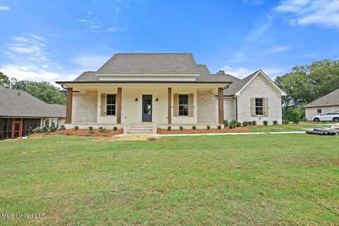 104 Brents Crossing, Clinton, MS 39056