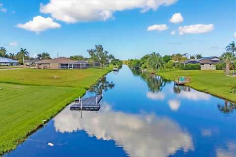 100 MARK TWAIN LANE, ROTONDA WEST, FL 33947