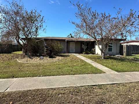 620 DALTON BOULEVARD, PORT CHARLOTTE, FL 33952