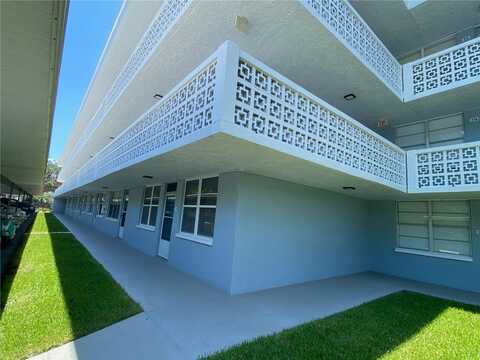 4720 LOCUST STREET NE, SAINT PETERSBURG, FL 33703