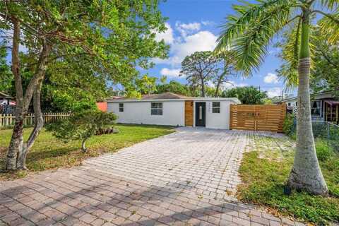 3930 50TH AVENUE N, Saint Petersburg, FL 33714