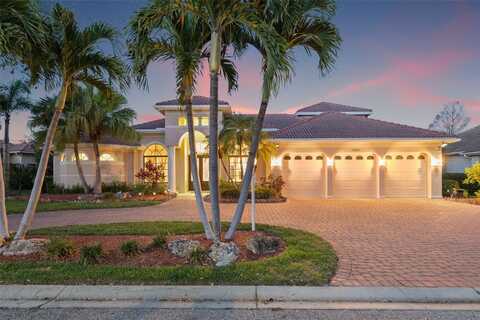 7925 ROYAL QUEENSLAND WAY, LAKEWOOD RANCH, FL 34202