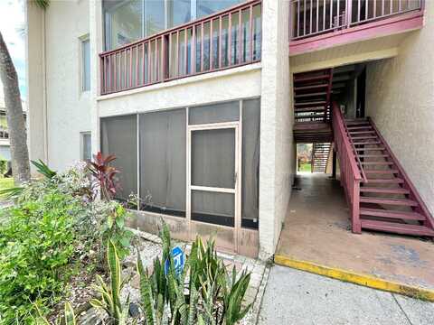 8605 HURON COURT, TAMPA, FL 33614