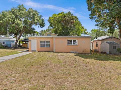 524 W SPRUCE STREET, TARPON SPRINGS, FL 34689