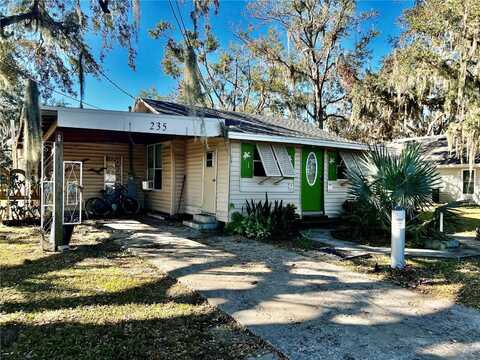 235 W 8TH STREET, FROSTPROOF, FL 33843