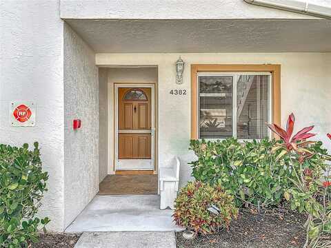 4382 MADEIRA COURT, SARASOTA, FL 34233