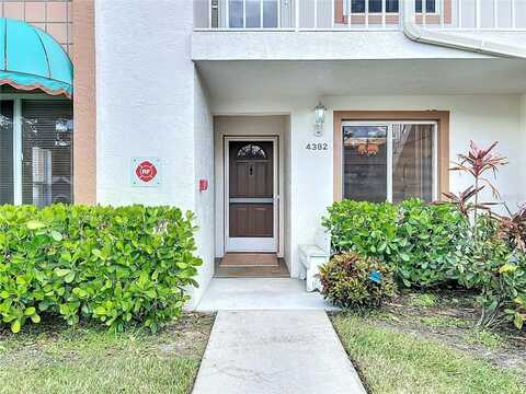 4382 MADEIRA COURT, SARASOTA, FL 34233