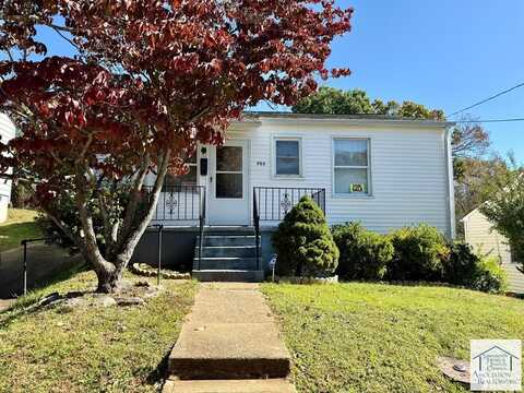 703 Fourth, Martinsville, VA 24112