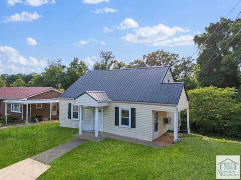 1052 Graves Street, Martinsville, VA 24112