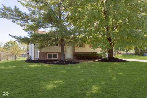 8307 Castle Farms Road, Indianapolis, IN 46256