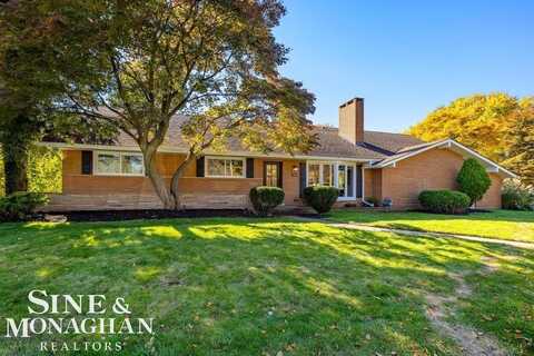 781 Fairford, Grosse Pointe Woods, MI 48236