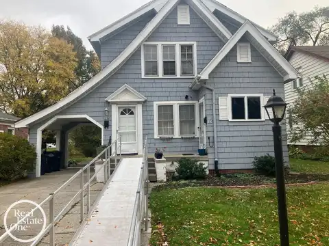 892 Rivard, Grosse Pointe, MI 48230