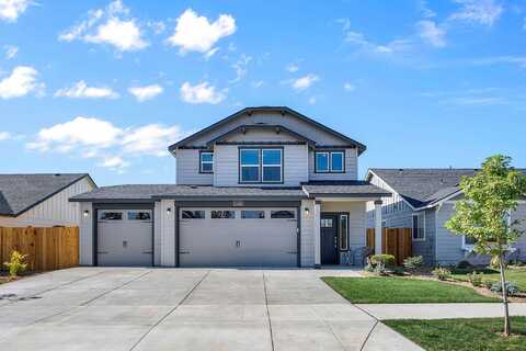 640 NW Xavier Street, Redmond, OR 97756