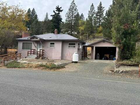 205 N HUMBOLT Street, Canyon City, OR 97820