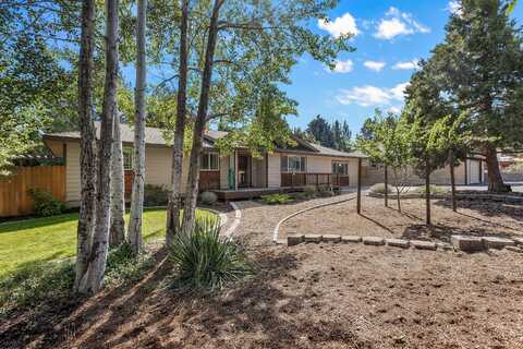 3310 SW Yew Avenue, Redmond, OR 97756