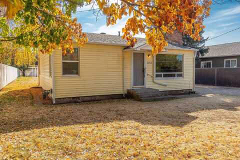 2402 NE 3rd Street, Prineville, OR 97754