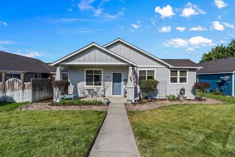 1501 NE 5th Street, Redmond, OR 97756