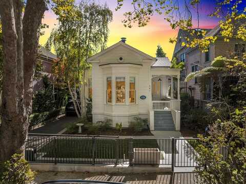 241 Walnut AVE, SANTA CRUZ, CA 95060