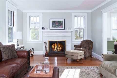 113 Dedham Ave, Needham, MA 02492