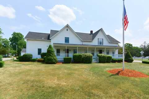 3 Pleasant St, Seekonk, MA 02771