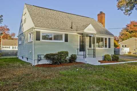 28 Florida Dr, Agawam, MA 01001