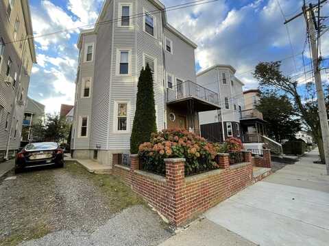 633 Boston Ave, Medford, MA 02155