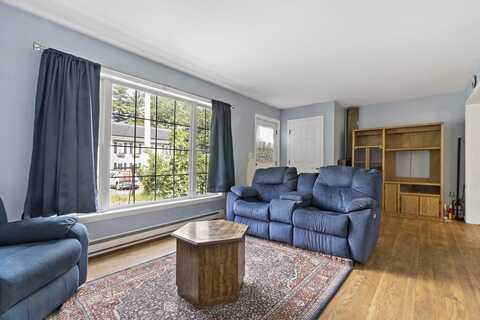 17 Ash Rd, Norfolk, MA 02056