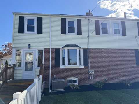 49 River St, Quincy, MA 02169