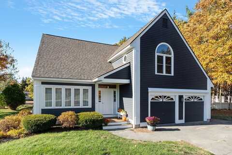 1 Horseshoe Dr, Townsend, MA 01474