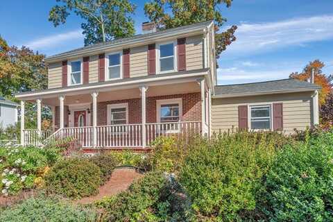 62 Westview Rd., Lowell, MA 01851