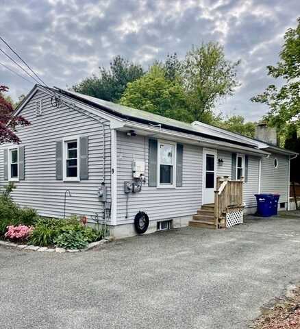 9 Arthur St, Seekonk, MA 02771