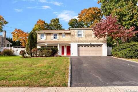 4 Spruce Lane, Syosset, NY 11791