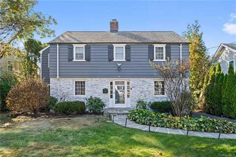 10 Lebanon Road, Scarsdale, NY 10583