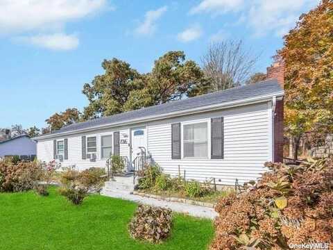 73a Michigan Avenue, Bay Shore, NY 11706