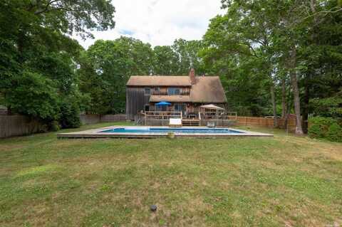 15 6th Street, East Hampton, NY 11937