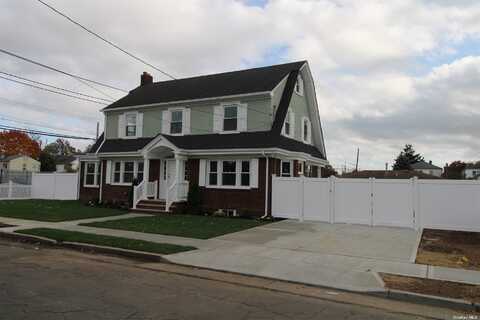 46 Miller Place, Hempstead, NY 11550