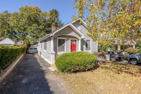 212 Johnson Street, Centerport, NY 11721