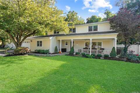 34 Daniel Drive, Glen Cove, NY 11542