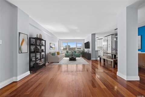 110-45 Queens Blvd, Forest Hills, NY 11375